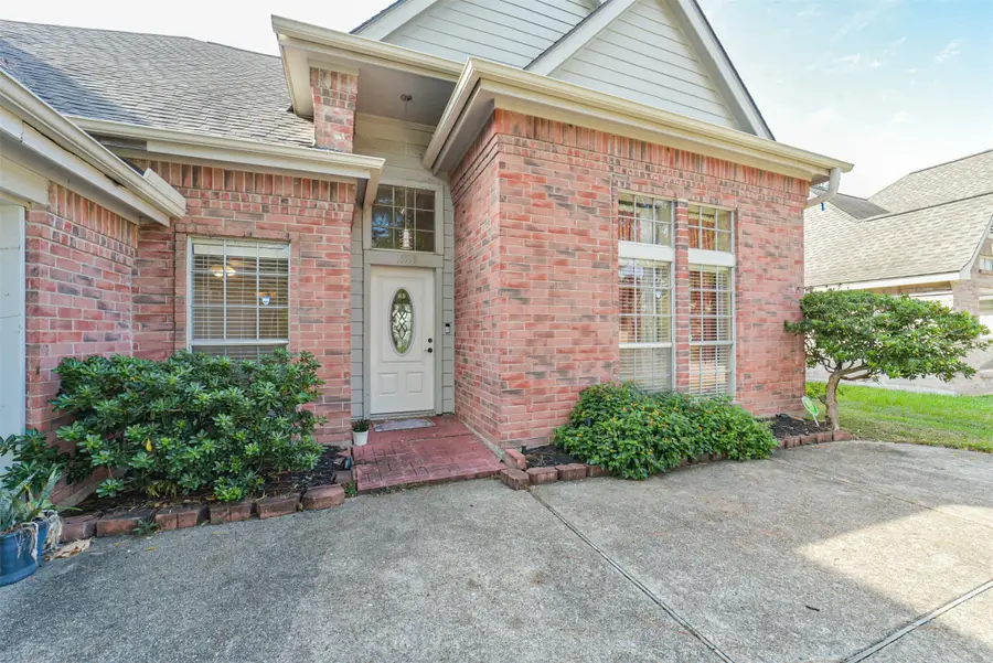 15519 Montesa Drive, Houston, TX 77083 - Image #2