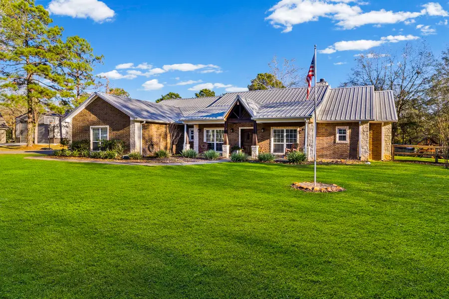 453 Southcreek Park, Livingston, TX 77351 - Image #2