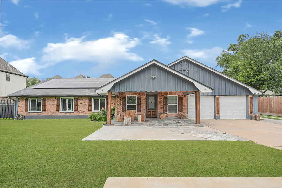 1613 Wycliffe Drive, Houston, TX 77043 - Image #1