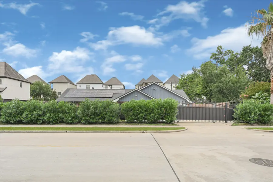 1613 Wycliffe Drive, Houston, TX 77043 - Image #2