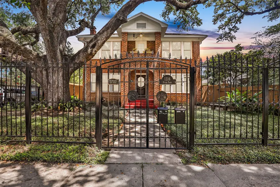 1316 Hyde Park Boulevard, Houston, TX 77006 - #2