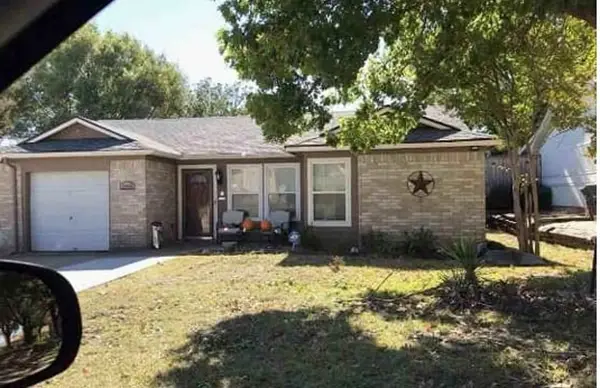 10025 Lone Eagle Drive, Fort Worth, TX 76108