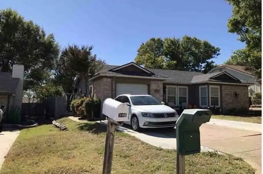 10025 Lone Eagle Drive, Fort Worth, TX 76108 - Image #2