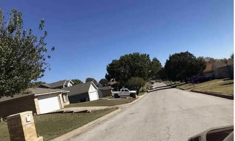 10025 Lone Eagle Drive, Fort Worth, TX 76108 - Image #3