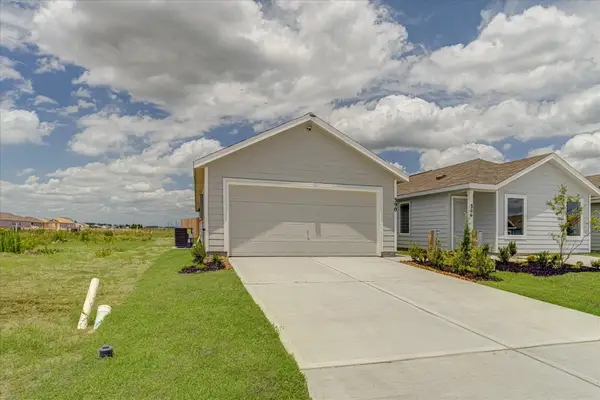 390 Lucia Way, Cleveland, TX 77327