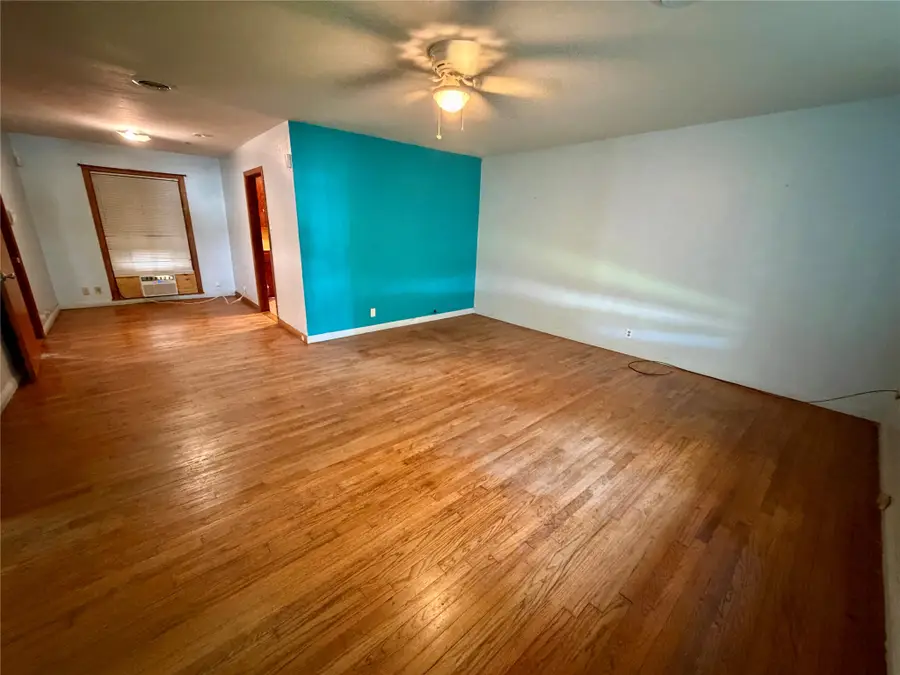 2013 6th Street N, Texas City, TX 77590 - #3