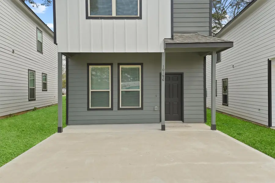 10196 Barberry Street, Willis, TX 77318 - Image #2