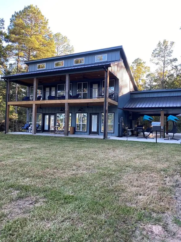 106 Joan Street, Zavalla, TX 75980