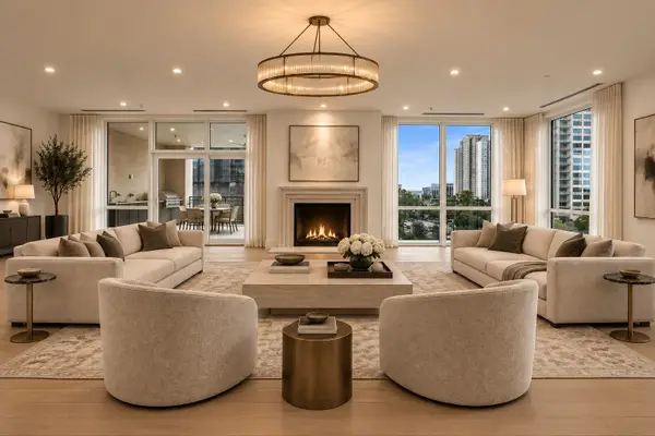 5010 Longmont Drive #PH-6, Houston, TX 77056
