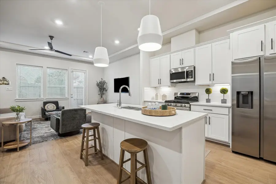 6535 - 6537 Rena Street, Houston, TX 77092 - #2