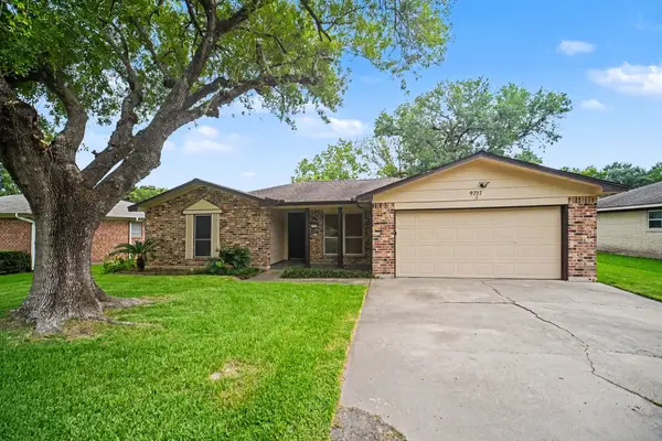 9707 Mackworth Drive, Stafford, TX 77477