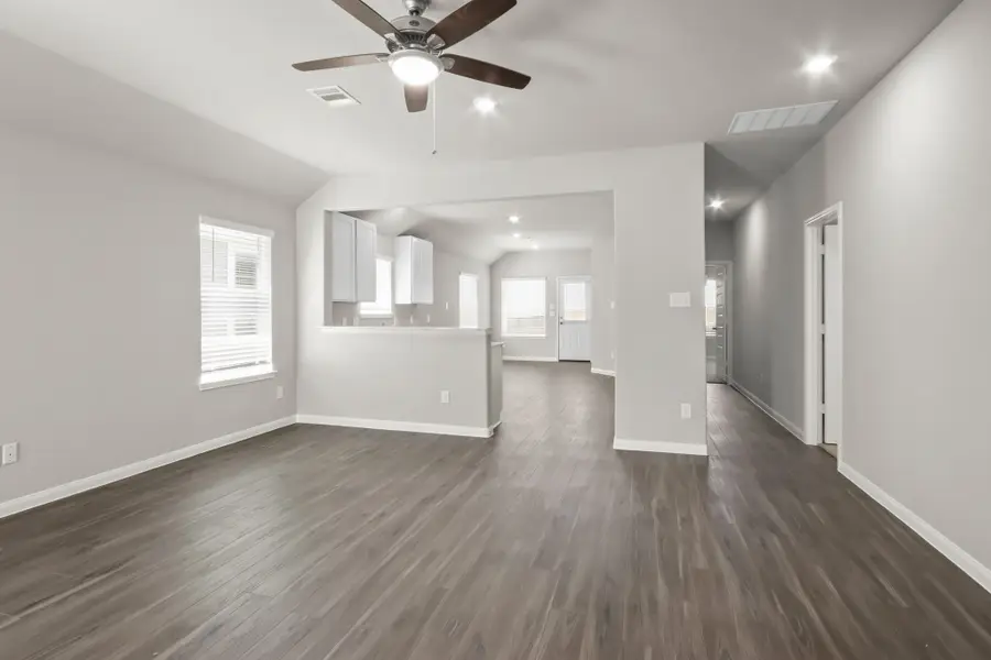 13773 Sunshine Peak Drive, Willis, TX 77318 - Image #3