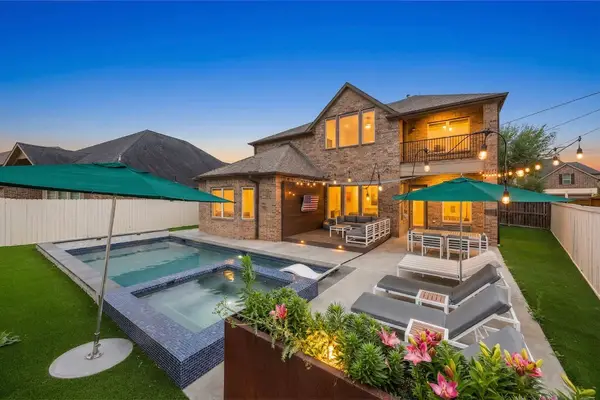 843 Butterfly Garden Trail, Richmond, TX 77406