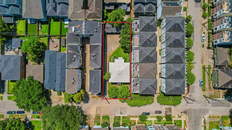 1823 W Main Street #4, Houston, TX 77098 - #3