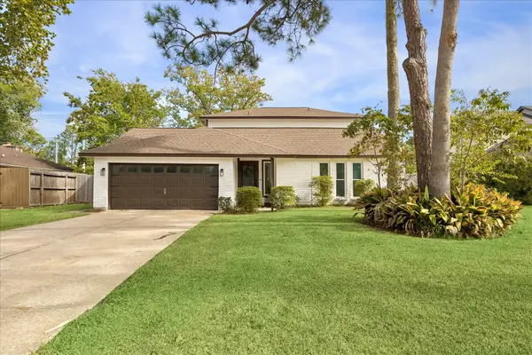 414 Westwood Drive, Friendswood, TX 77546