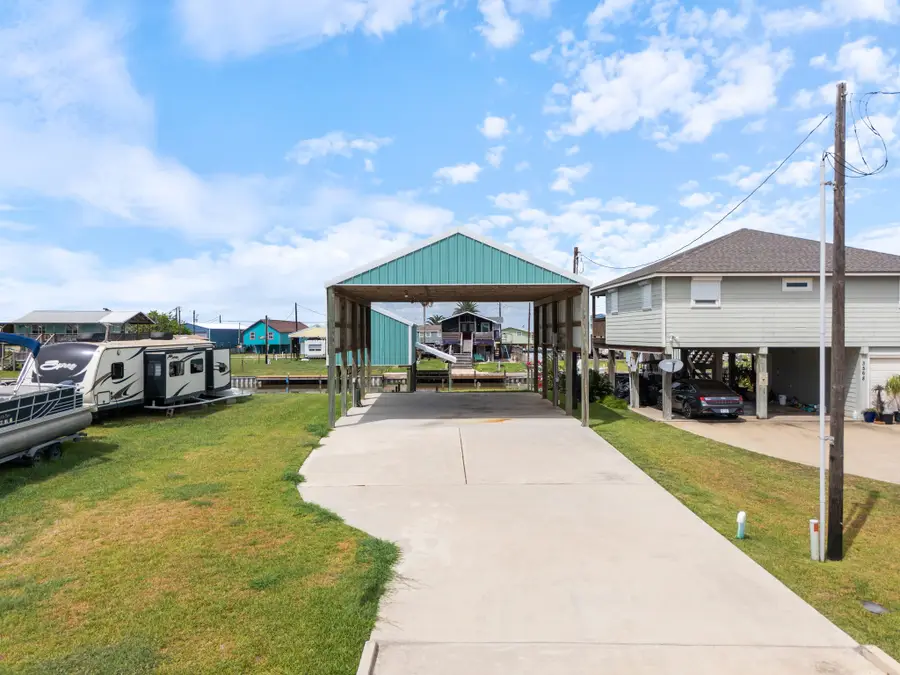 3569 County Road 202, Sargent, TX 77414 - #3