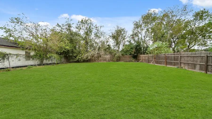 4819 Mallow Street, Houston, TX 77033 - Image #3