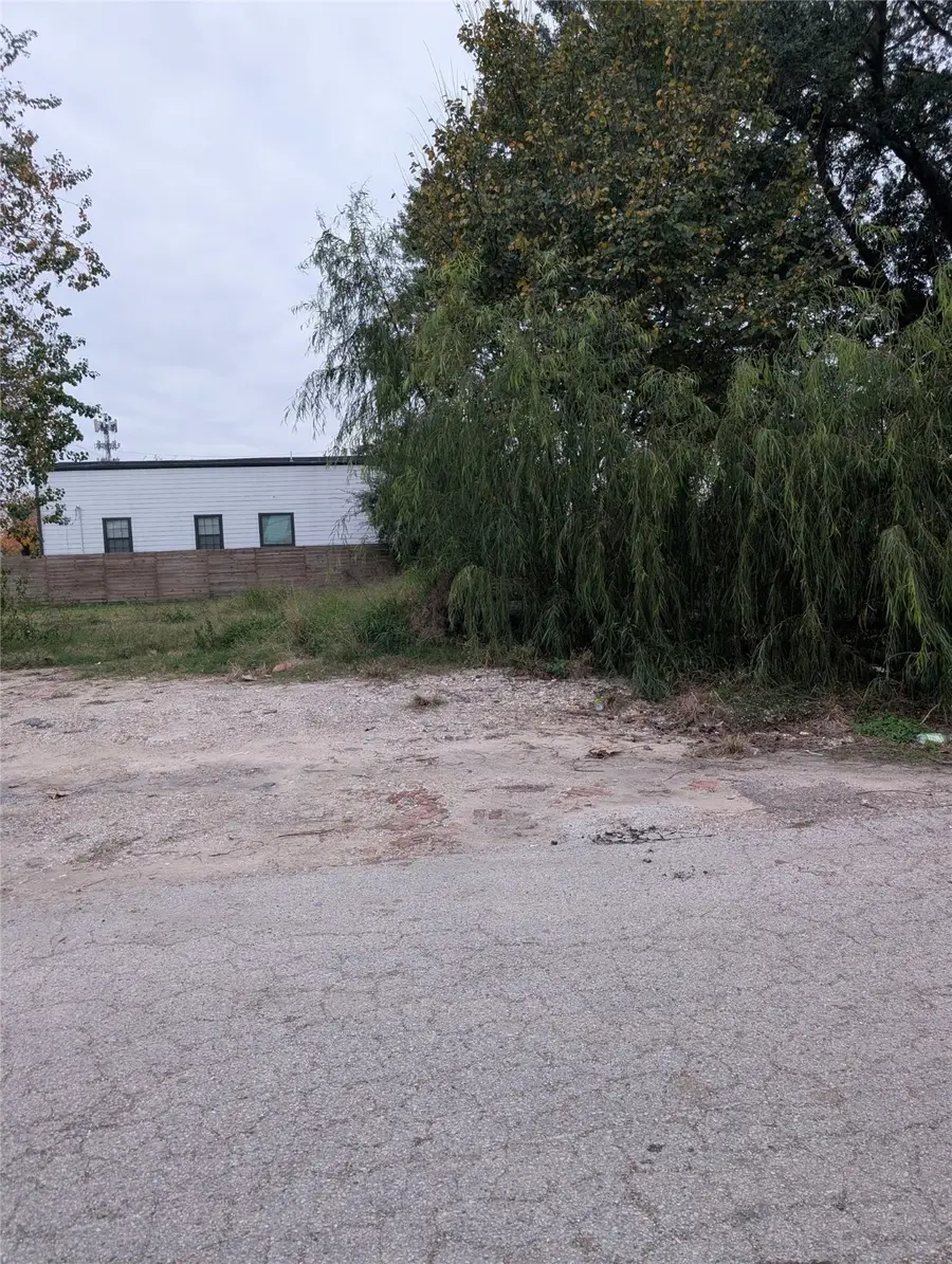 3122 Roland Street, Houston, TX 77026 - Image #2