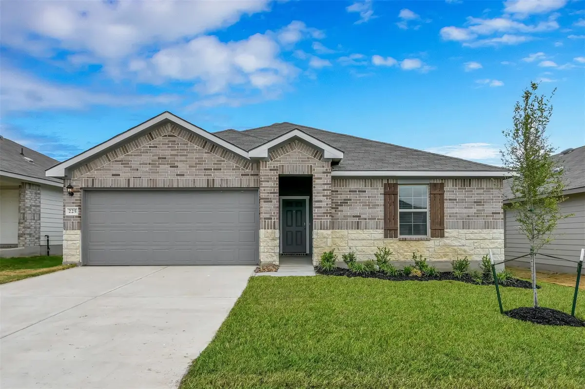 225 Pecos Drive, Huntsville, TX 77340 - #1