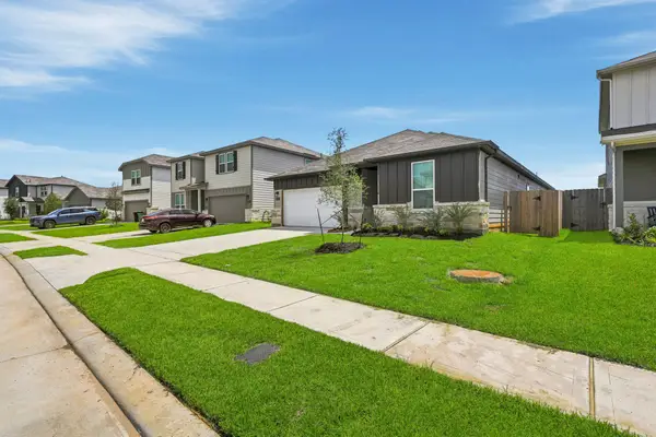 17314 White Peace Drive, Waller, TX 77484