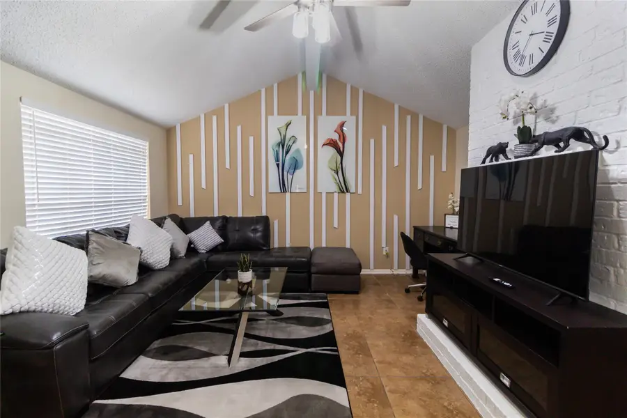 2922 Shadow Trail Drive, Houston, TX 77082 - #2