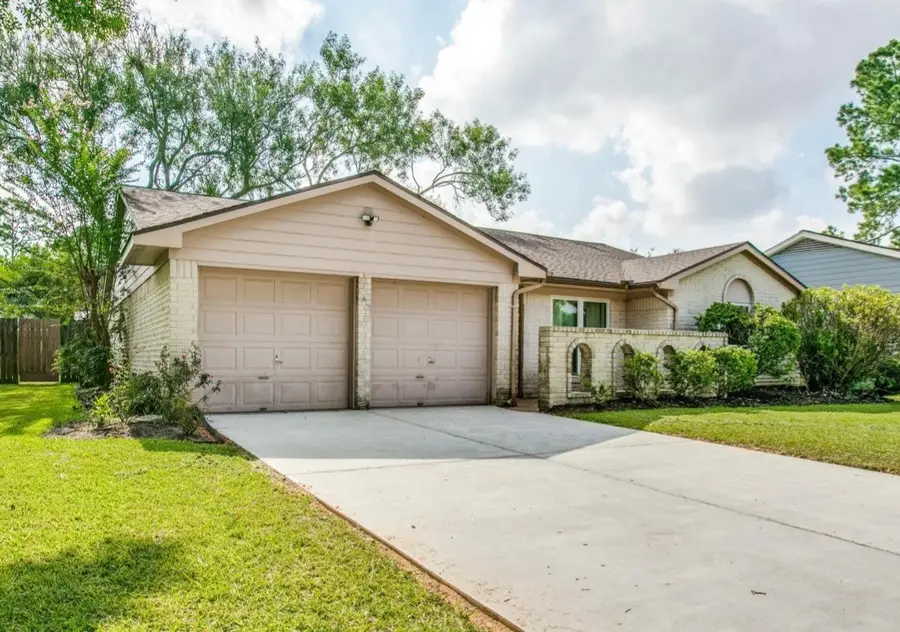 11814 Monticeto Lane, Meadows Place, TX 77477 - Image #2