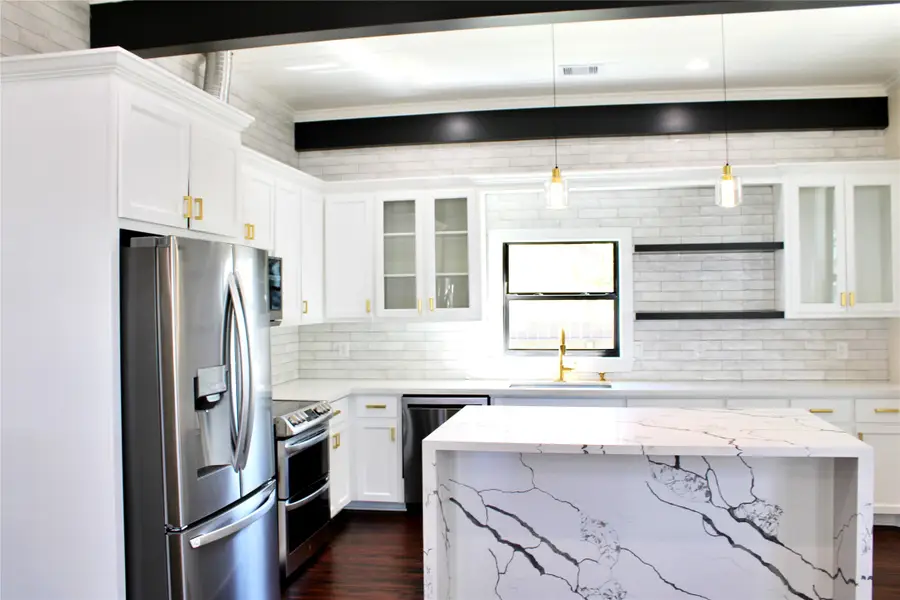 678 Colorado Street, Glidden, TX 78943 - #3