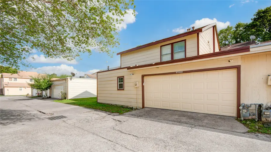 5703 Easthampton Drive #D, Houston, TX 77039 - #2
