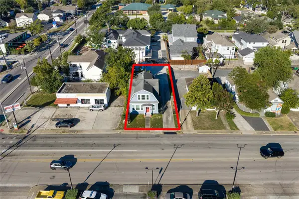 1105 Yale Street, Houston, TX 77008
