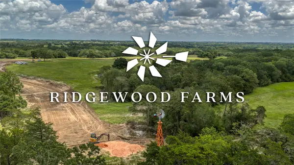 10 Ridgewood Lane, Brenham, TX 77833
