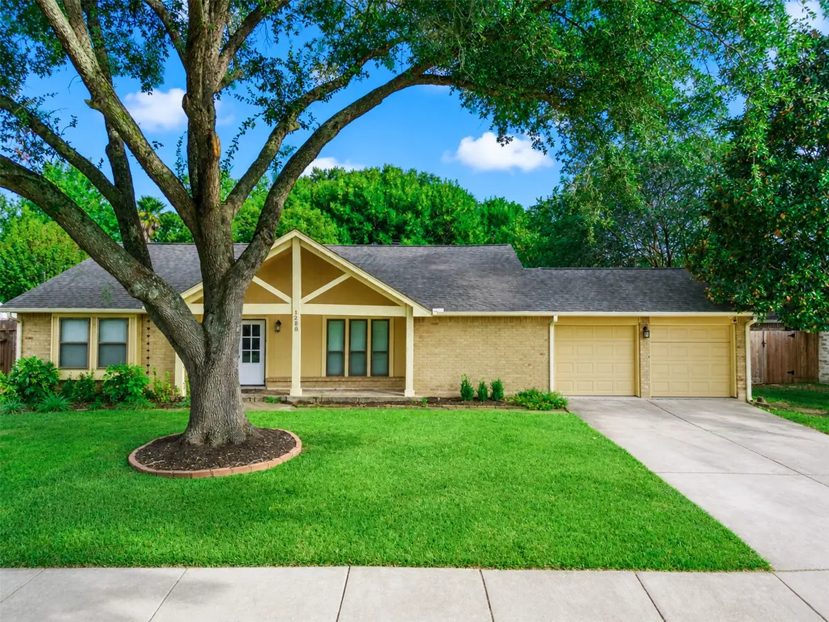 1208 Piney Woods Drive, Friendswood, TX 77546 - #1