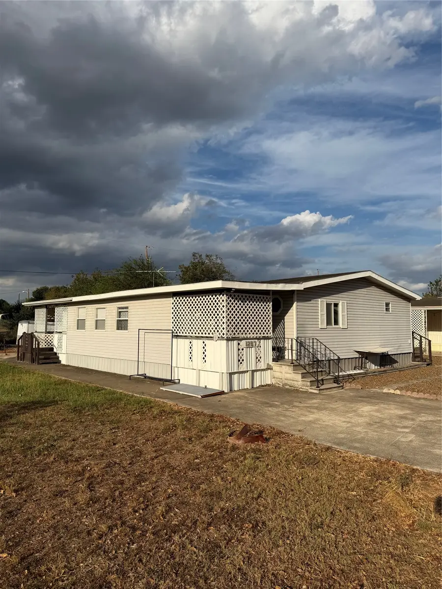1207 Angela Drive, Mission, TX 78572 - #2