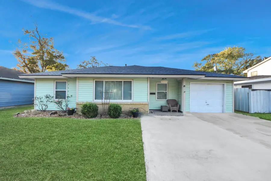 221 W 4th Street, Deer Park, TX 77536 - Image #2