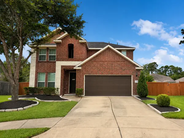 17105 Stillhouse Lake Court, Houston, TX 77044