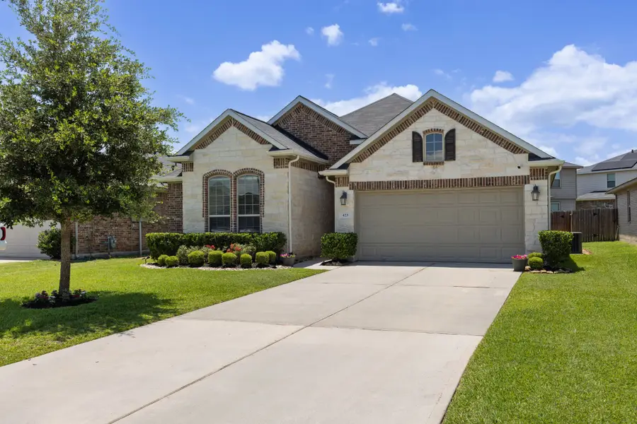 423 Terra Vista Circle, Montgomery, TX 77356 - Image #2