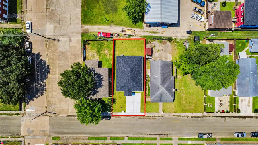516 Bolster Street, Baytown, TX 77520 - #2