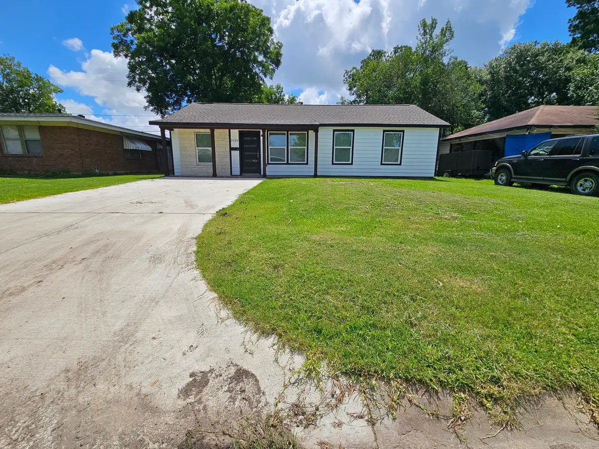 2129 Raspberry Lane, Pasadena, TX 77502 - #1