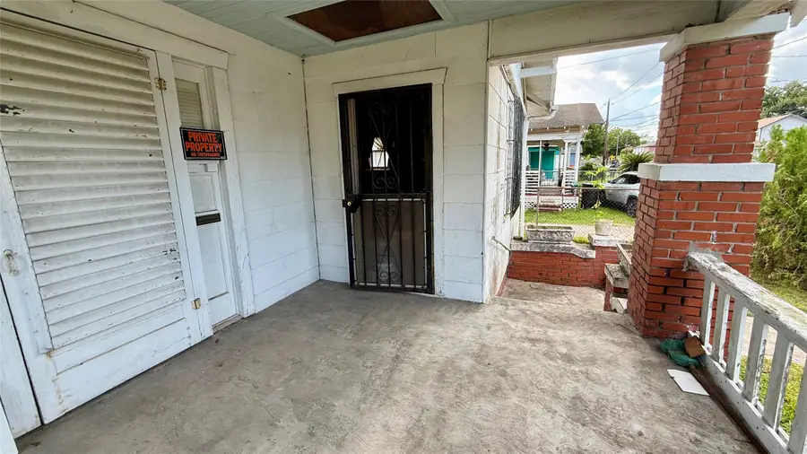 6722 Avenue E, Houston, TX 77011 - #2