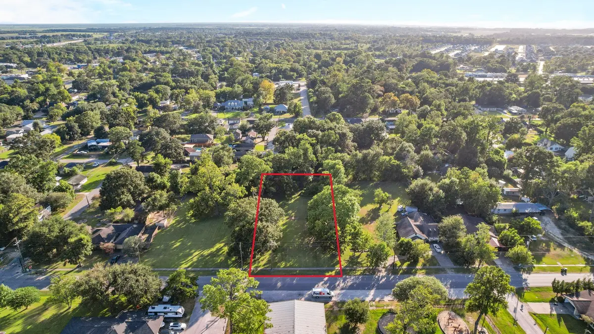 000 Winfree, Dayton, TX 77535 - #1