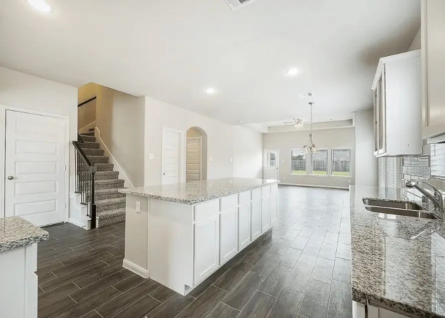 506 Zeus Mountains Drive, Crosby, TX 77532 - #2