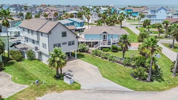 4319 Spanish Main, Jamaica Beach, TX 77554