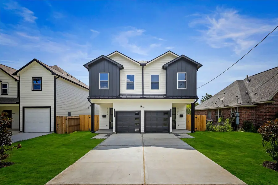 8209 Carver Road #A/B, Houston, TX 77088 - #2