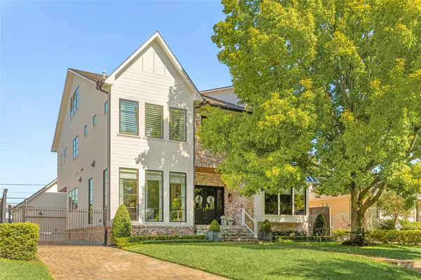 3758 Drummond Street, Houston, TX 77025