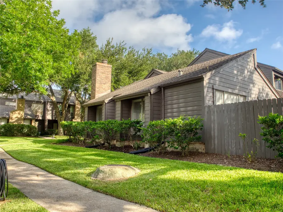 16550 Space Center Boulevard Boulevard, Houston, TX 77058 - #2
