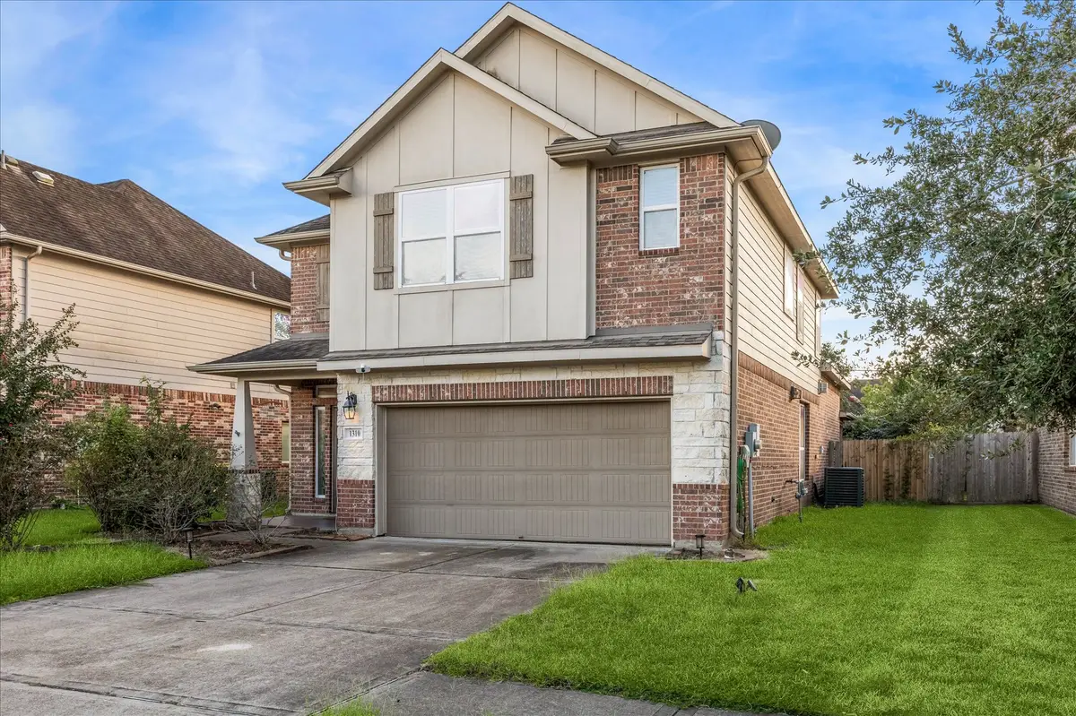 1310 Ainsley Way Drive, Pearland, TX 77581 - Image #1