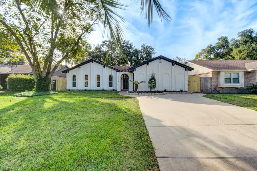 9719 Lawngate Drive, Houston, TX 77080 - #3