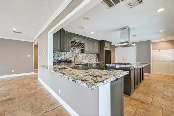 2810 Quail Hollow Drive, Missouri City, TX 77459