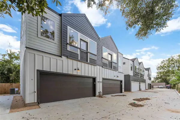 4713 Mallow Street #C/D, Houston, TX 77033