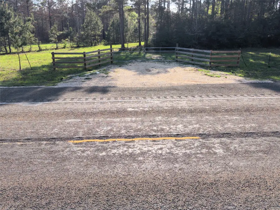 5300 State Highway 150, Coldspring, TX 77331 - #2