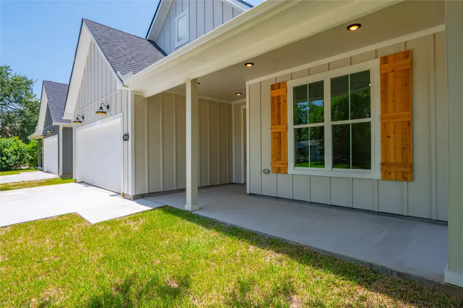 2408 28th Ave N, Texas City, TX 77590 - #2